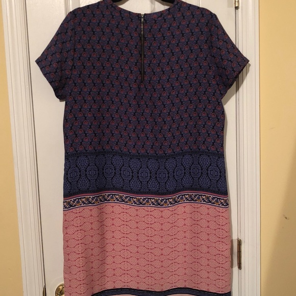 Shift dress - Picture 2 of 4